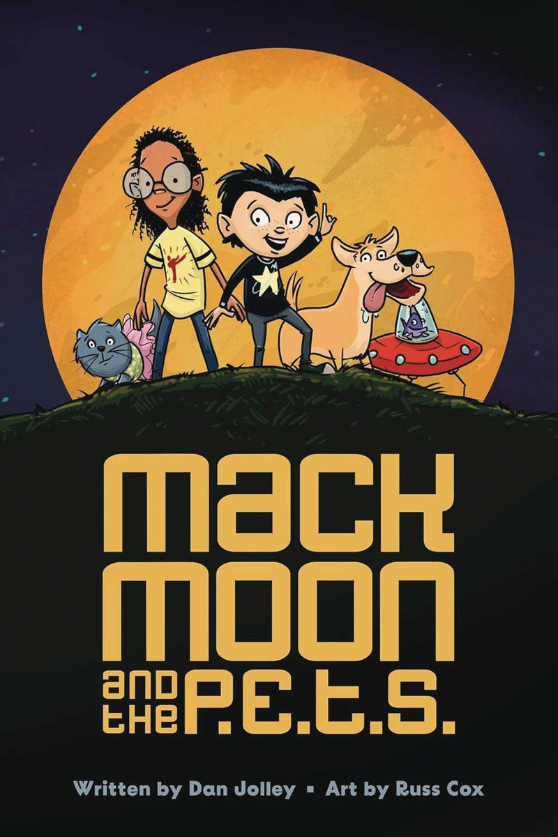 MACK MOON & PETS HC GN VOL 01 (C: 0-1-0)