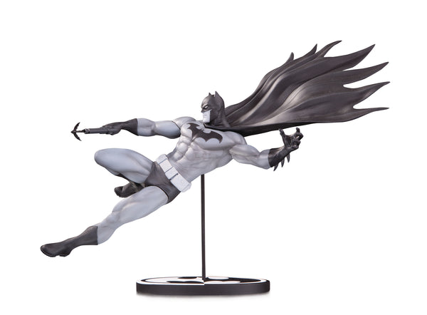 BATMAN BLACK & WHITE STATUE BY DOUG MAHNKE